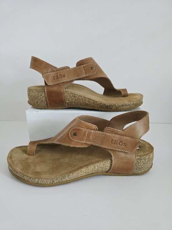 Taos Shoes - Taos Fame Tan Brown Toe Loop Leather Cork Sandals 9 9.5 40 Shoes Womens